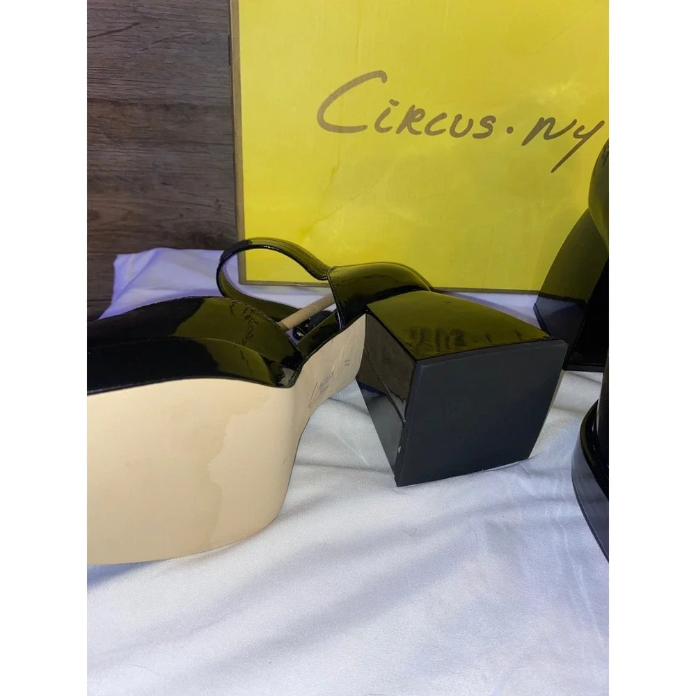 Circus by Sam Edelman water resistant